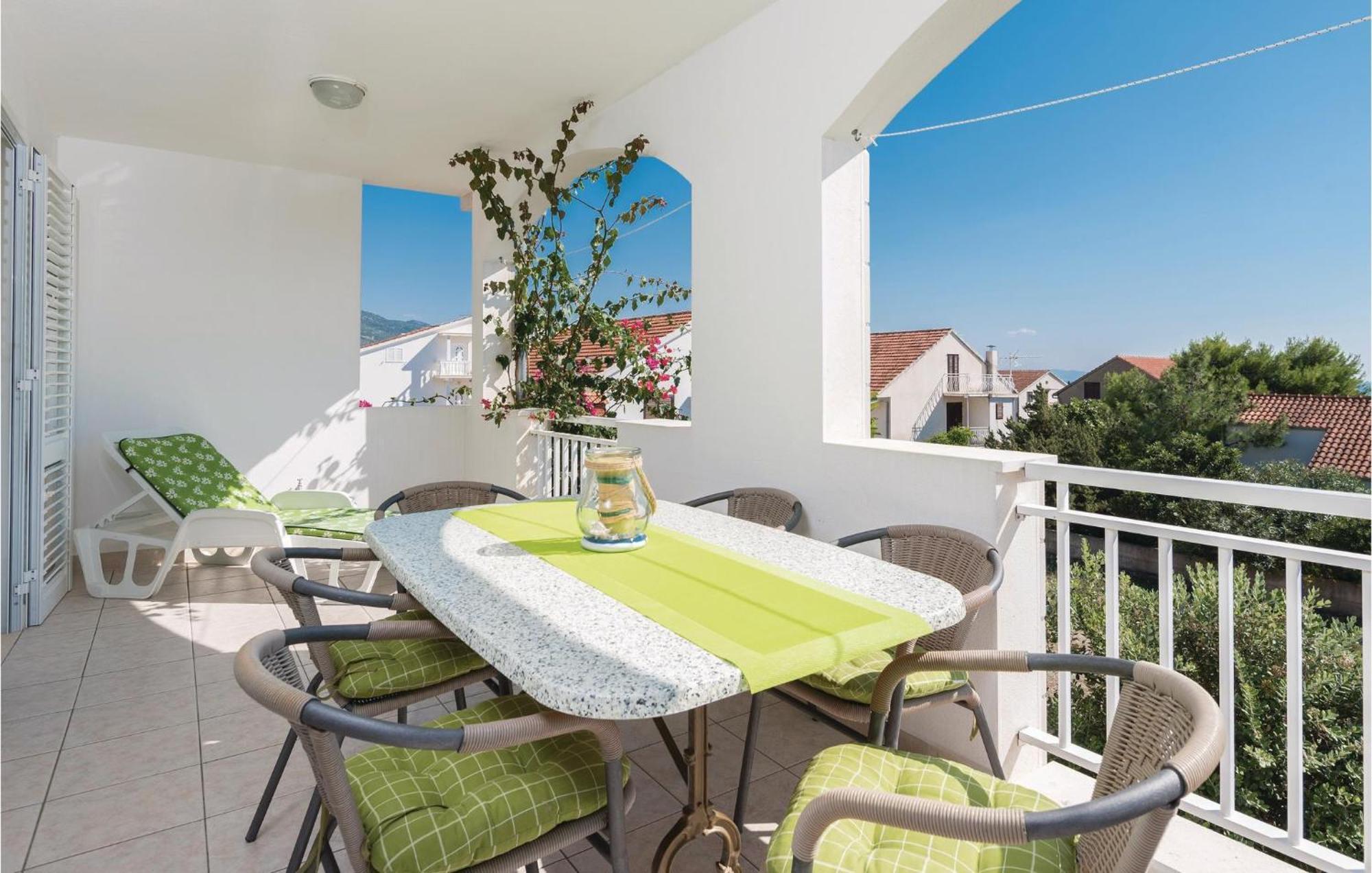 2 Bedroom Gorgeous Apartment In Orebic *